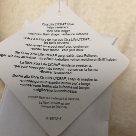 MODA International Jacket Sweater Cardigans Top with buttons. Size XL. Color W. - Picture 10 of 10